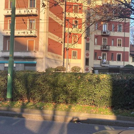 דירות מילאנו City House Viale Murillo מראה חיצוני תמונה