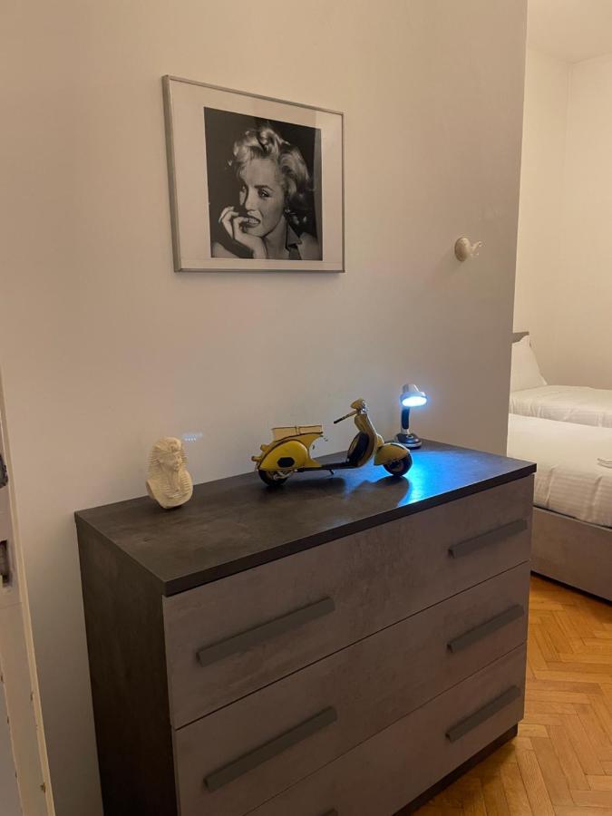 דירות מילאנו City House Viale Murillo מראה חיצוני תמונה