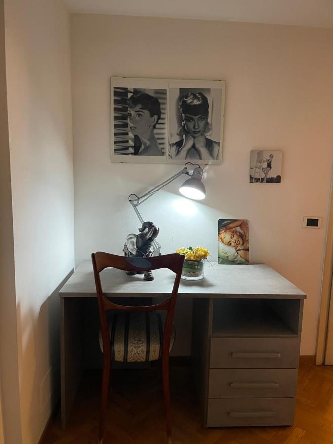 דירות מילאנו City House Viale Murillo מראה חיצוני תמונה